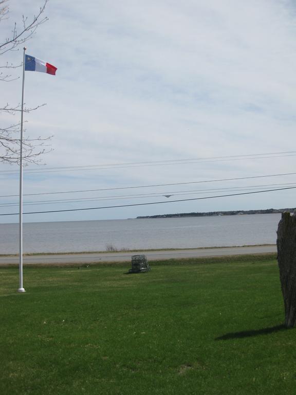 Auberge Vue D'La Dune - Dune View Inn Bouctouche Buitenkant foto